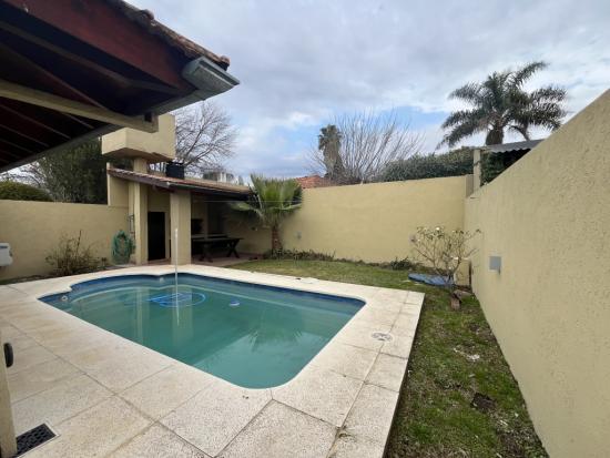 Casa en Venta - Pilar 