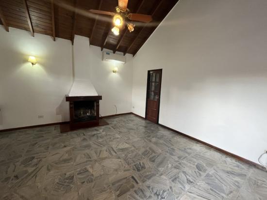 Casa en Venta - Pilar 