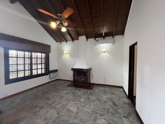 Casa en Venta - Pilar 