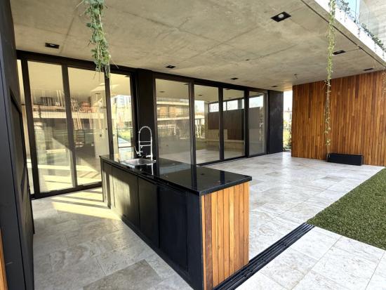 Moderna Casa en El Candil
