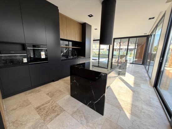 Moderna Casa en El Candil