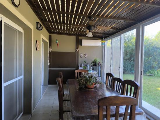 Hermosa casa en venta de una planta en La Montura