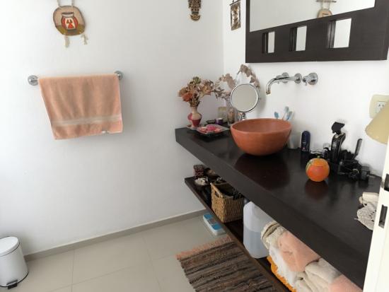 Hermosa casa en venta de una planta en La Montura