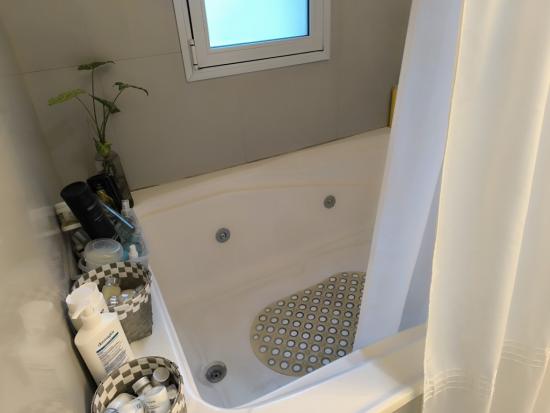 Hermosa casa en venta de una planta en La Montura