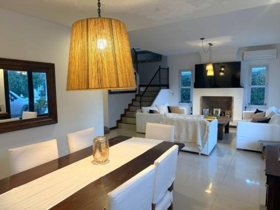 Casa en venta de excelente calidad constructiva en La Cascada