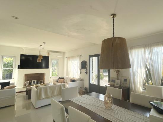 Casa en venta de excelente calidad constructiva en La Cascada