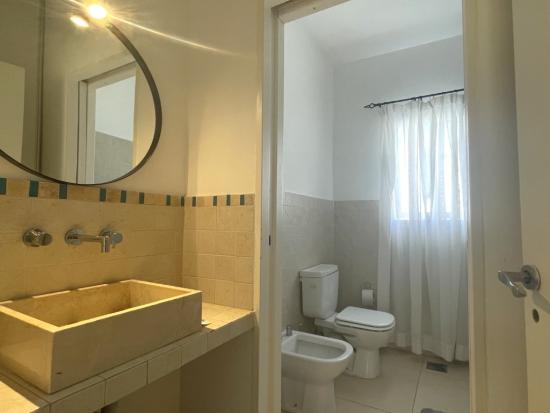 Casa en venta de excelente calidad constructiva en La Cascada