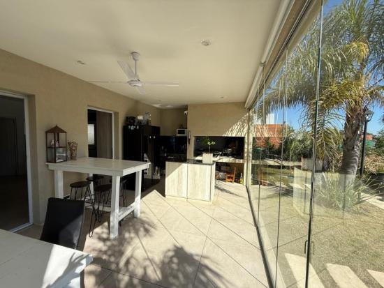 Impecable Casa en Santa Lucia - Pilar del Este 
