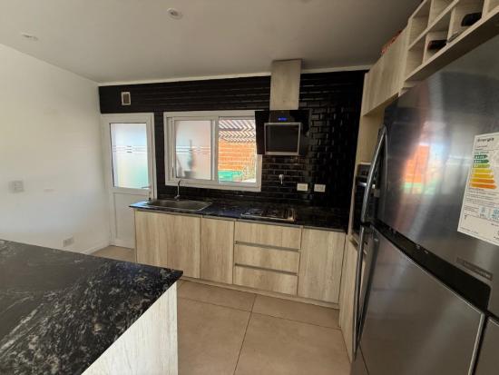 Impecable Casa en Santa Lucia - Pilar del Este 