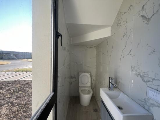 Casa a Estrenar en Pilar del Este - Santa Lucía
