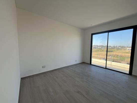 Casa a Estrenar en Pilar del Este - Santa Lucía