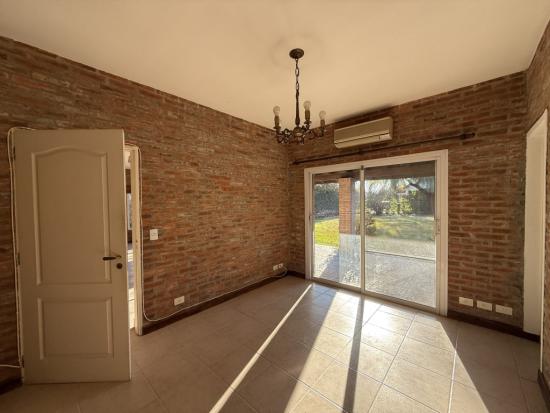 Hermosa casa de dos plantas 