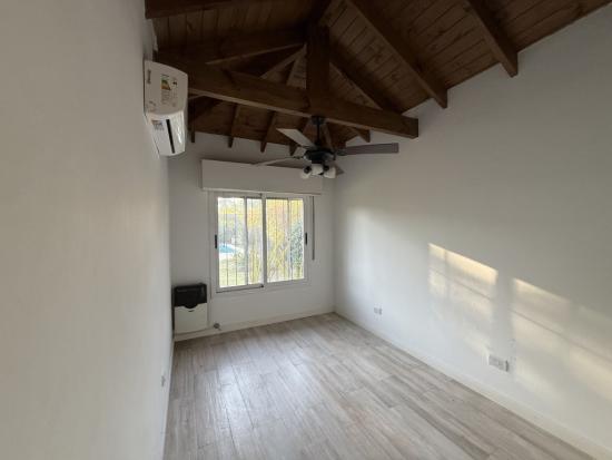 Hermosa casa de dos plantas 