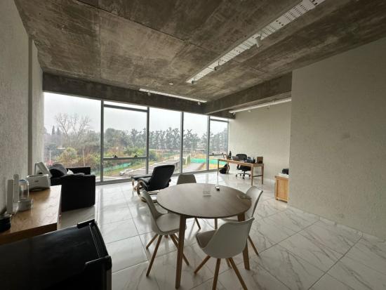 Oficina en Venta en Meridiano