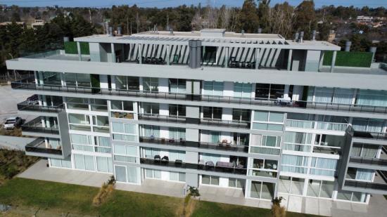 Departamento de 4 Amb en Luciérnagas Pilar