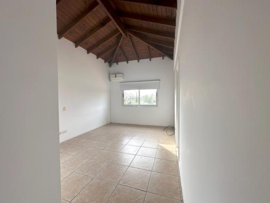Alquiler en Santa Catalina - Villanueva