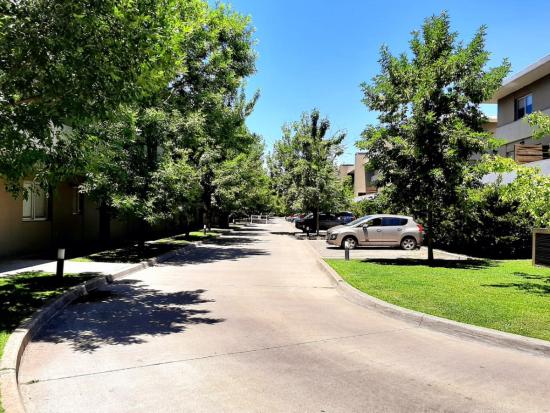 Departamento en Planta Baja en Alquiler en Bosque Alto