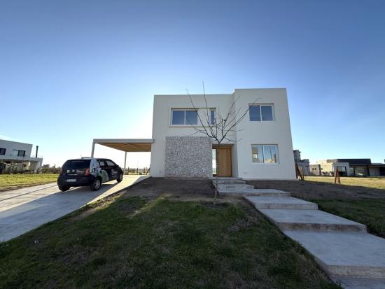 Casa A Estrenar en Puertos - Riberas