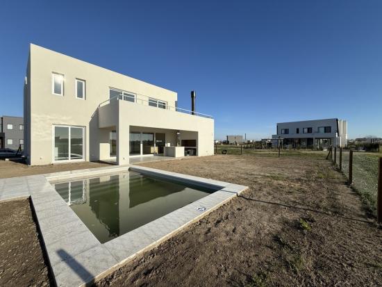 Casa A Estrenar en Puertos - Riberas