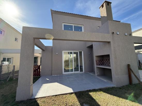 Hermoso Dúplex a estrenar - Saravi Village